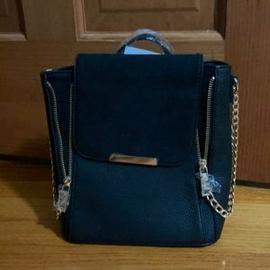 BRAND NEW Call it Spring suede&leather two-way bag (backpack or shoulder bag)